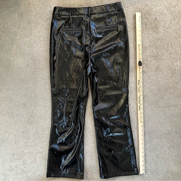 NWT 7 For All Mankind Shiny Faux Leather Wide Crop Leg Flare black pants M - Picture 4 of 8